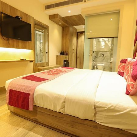 Hotel Golden Lotus Amritsar Esterno foto