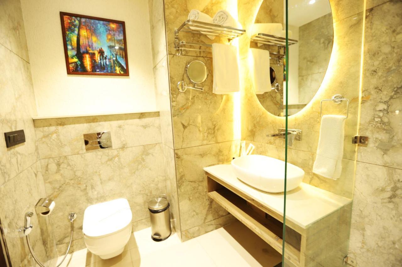Hotel Golden Lotus Amritsar Esterno foto